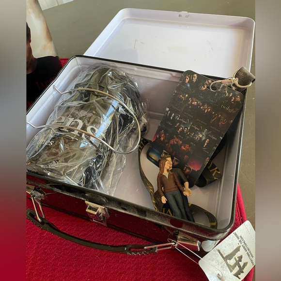 Twilight Memorabilia Pack - Picture 3 of 3